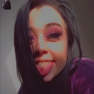 Meet your Posher, Cymantha